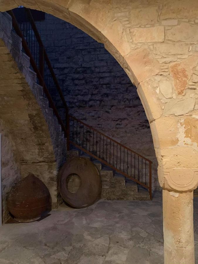 Thalassovouni Traditional House In The Center Of The Village Bagian luar foto